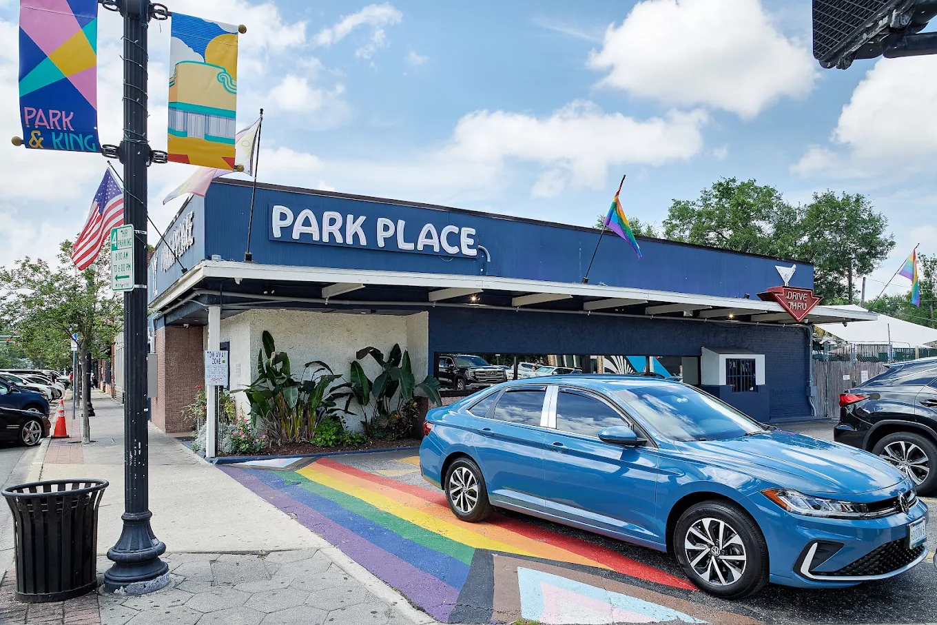 Luogo Lounge Park Place